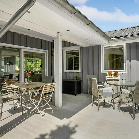 Lovely In Juelsminde With Kitchen